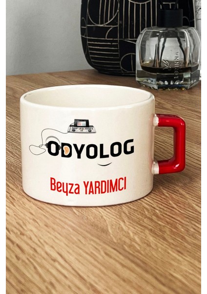 Kişiye Özel Odyolog Lüks Fincan Kırmızı Tıp Bayramı Hediyeleri fiyatları