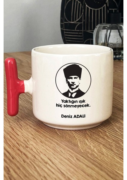 Kişiye Özel Atatürk Silüeti Kupa Bardak T Kulplu Pembe Öğretmenler Günü Hediyesi