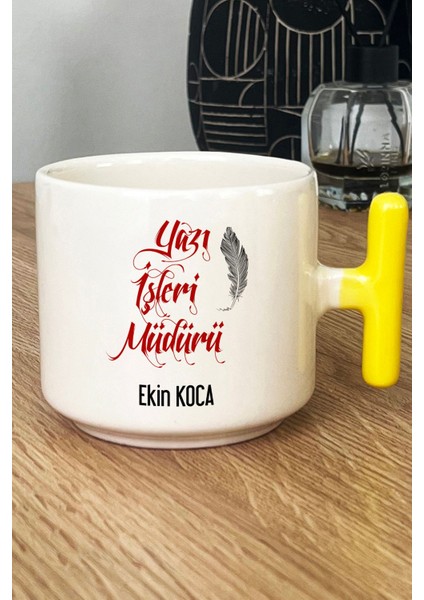 Kişiye Özel Yazı Işleri Müdürü Kupa Bardak T Kulplu Sarı fiyatları