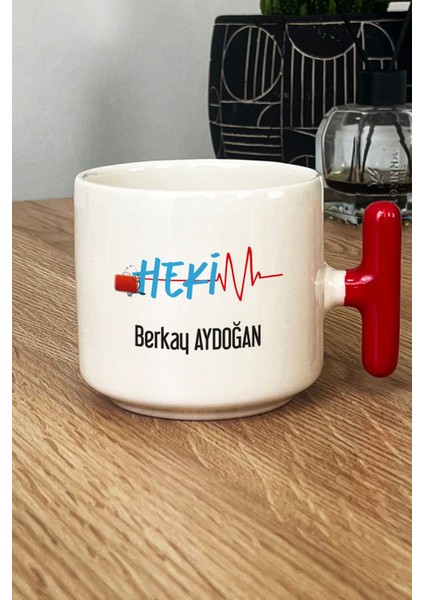 Kişiye Özel Hekim Doktor Kupa Bardak T Kulplu Kırmızı 14 Mart Tıp Bayramı Hediyesi fiyatları