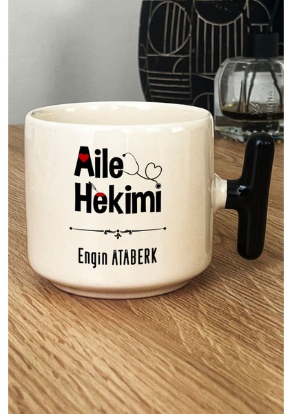 Kişiye Özel Aile Hekimi Doktor Kupa Bardak T Kulplu Siyah Tıp Bayramı Hediyesi fiyatları