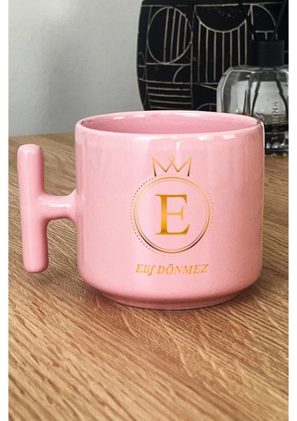 Kişiye Özel Baş Harf ve Isim Yazılı Isme Özel Pastel T Kulplu Kupa Bardak Pembe Yeni Iş Hediyesi