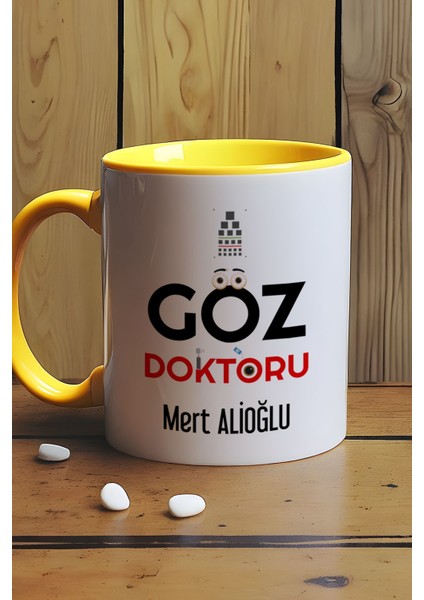 Kişiye Özel Göz Doktoru Kupa Bardak Sarı Isme Özel Tıp Bayramı Hediyeleri
