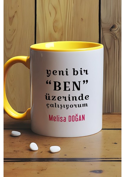 Kişiye Özel Yeni Bir Ben Kupa Bardak Sarı Motto Arkadaşa Kardeşe Hediye
