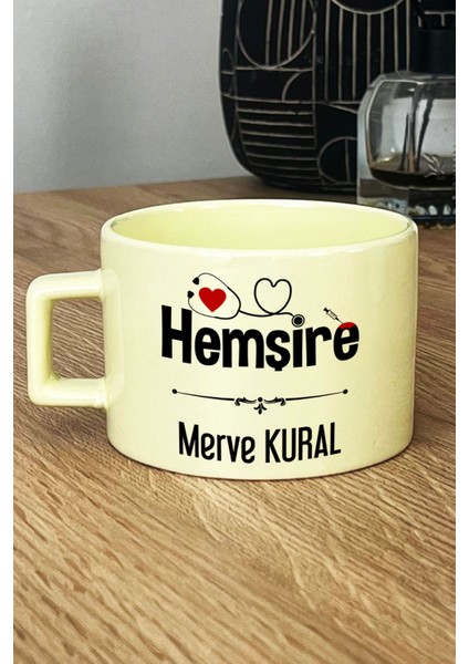Kişiye Özel Hemşire Pastel Fincan Sarı Isme Özel Tıp Bayramı Hediyesi