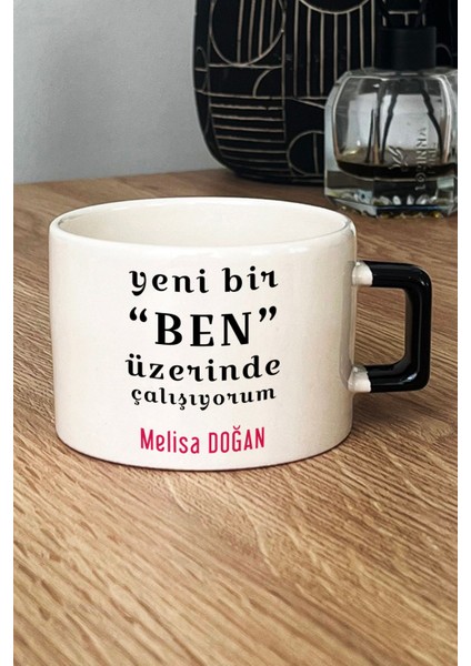 Kişiye Özel Yeni Bir Ben Lüks Fincan Siyah Motto Arkadaşa Kardeşe Hediye fiyatları