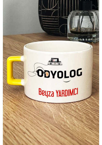 Kişiye Özel Odyolog Lüks Fincan Sarı Tıp Bayramı Hediyeleri