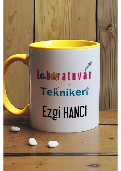 Kişiye Özel Laboratuvar Teknikeri Kupa Bardak Sarı Tıp Bayramı Hediyeleri