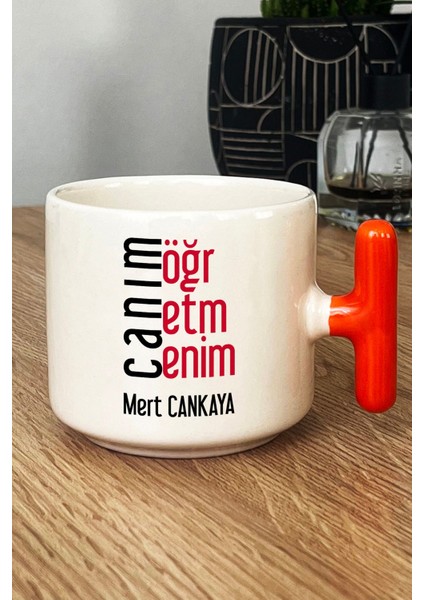 Kişiye Özel Öğretmenler Günü Hediyesi Kupa Bardak T Kulplu Turuncu Erkek Öğretmen fiyatları