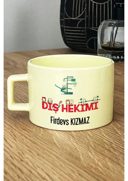 Kişiye Özel Diş Hekimi Pastel Fincan Sarı Diş Hekimleri Günü Hediyesi