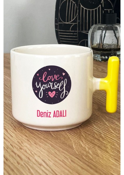 Kişiye Özel Love Your Self Kupa Bardak T Kulplu Sarı Motto Arkadaşa Hediye fiyatları