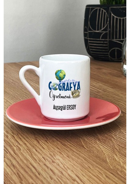 Kişiye Özel Coğrafya Öğretmeni -2- Türk Kahvesi Fincanı Pembe Öğretmenler Günü Hediyesi fiyatları