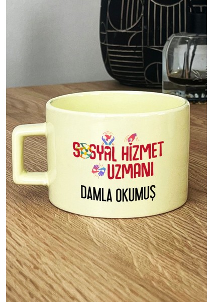 Kişiye Özel Sosyal Hizmet Uzmanı Pastel Fincan Sarı