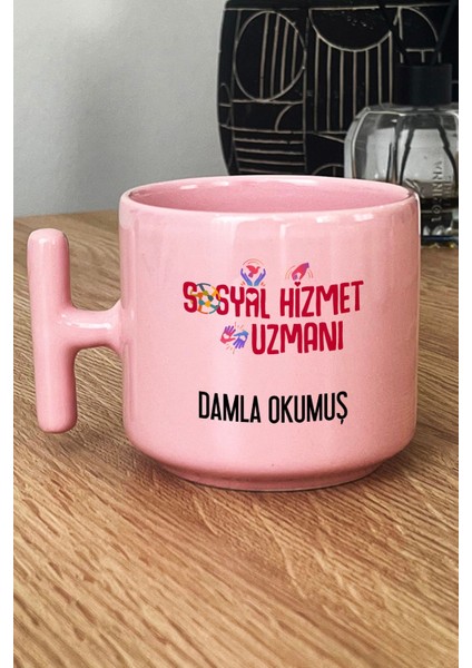 Kişiye Özel Sosyal Hizmet Uzmanı Pastel T Kulplu Kupa Bardak Pembe