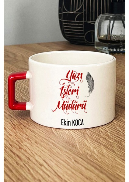Kişiye Özel Yazı Işleri Müdürü Lüks Fincan Kırmızı