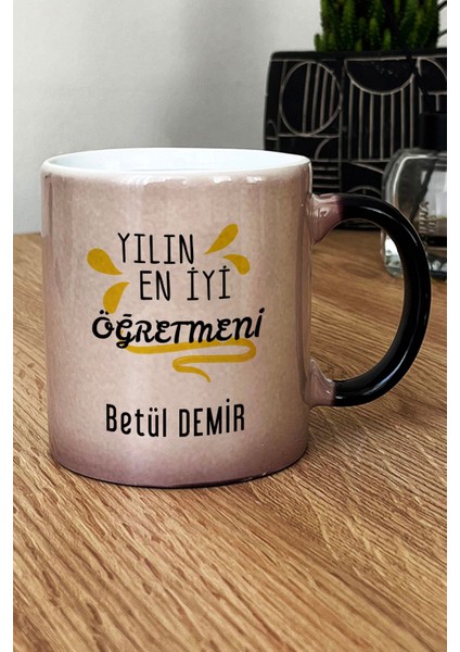 Kişiye Özel Öğretmenler Günü Hediyesi Kupa Bardak Sihirli Sınıf Öğretmenine Hediye fiyatları