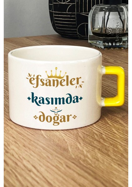 Efsaneler Kasımda Doğar Lüks Fincan Sarı Akrep Burcu Doğum Günü Hediyesi