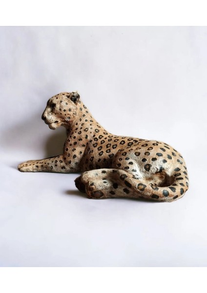 Yatan Leopar Heykeli - Polyester