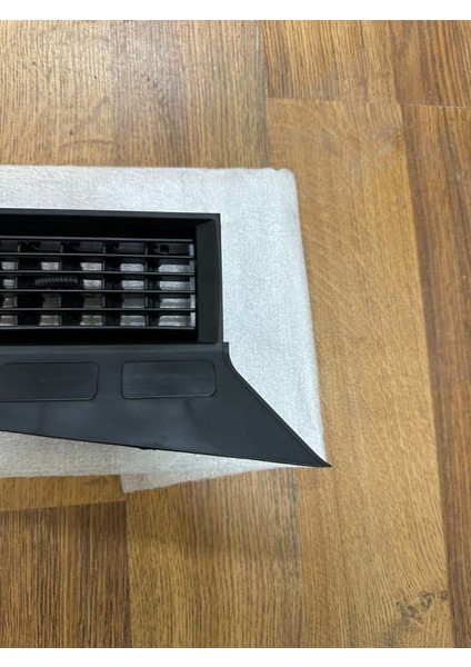 Mercedes W201 Orta Kalorifer Izgarası A2018300665 modelleri