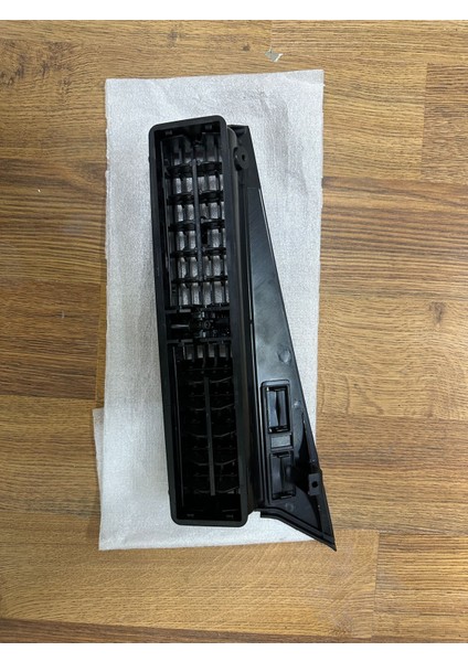 Mercedes W201 Orta Kalorifer Izgarası A2018300665 fırsatları