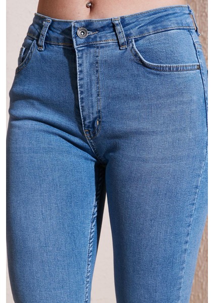 Fashıon Frıends Kadın Denim Pantolon 24Y0565K1 modelleri