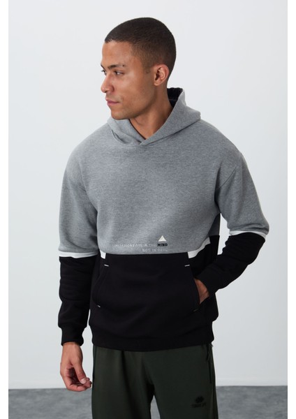 Gri Melanj Pamuklu Kalın Içi Tüylü Yumuşak Dokulu Comfort Fit Nakışlı Erkek Sweatshirt - 88417