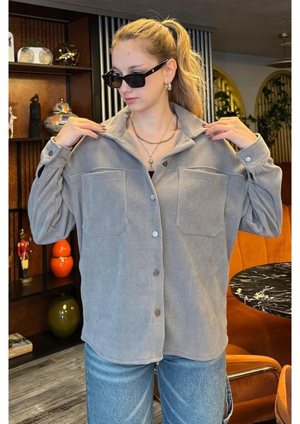 Gri Cep Detaylı Kadın Gömlek MG2241