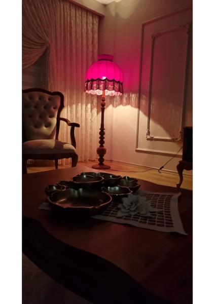 Ayışığı Abajur Şapka Kırmızı Ayak Ahşap Rengi