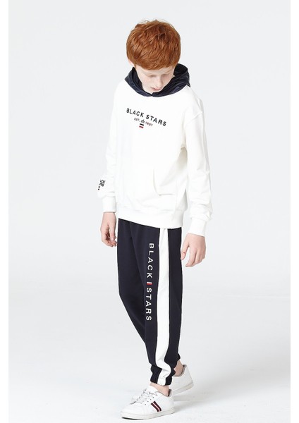 Kapüşonlu Uzun Kollu Erkek Çocuk Eşofman Takımı fırsatları