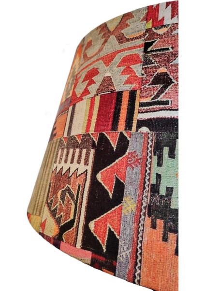 Torna Ayaklı El Yapımı Masif Lambader (Kilim Desen-Koyu Ceviz)