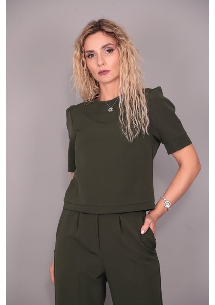 Kayık Yaka Kısa Kol Bluz-Haki fırsatları