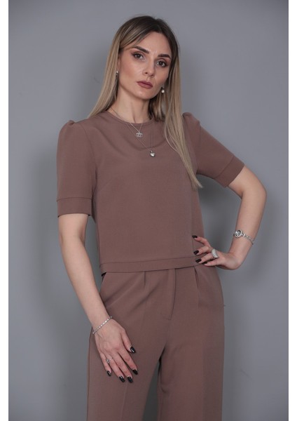 Kayık Yaka Kısa Kol Bluz-Kahve