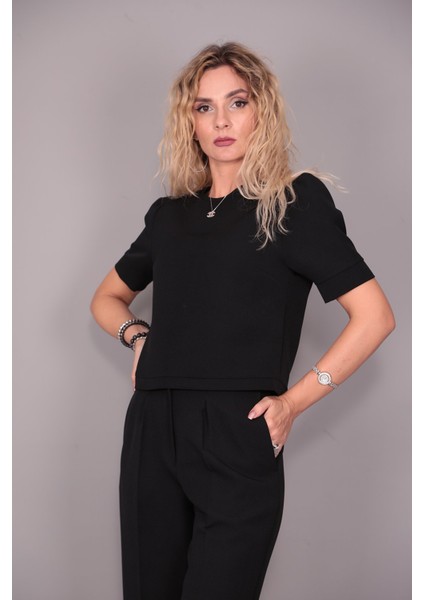Kayık Yaka Kısa Kol Bluz-Siyah fırsatları