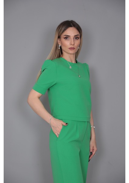 Kayık Yaka Kısa Kol Bluz-Yeşil fırsatları