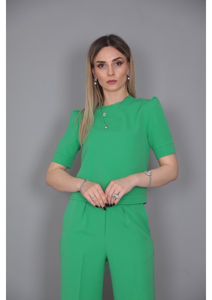 Kayık Yaka Kısa Kol Bluz-Yeşil indirimleri