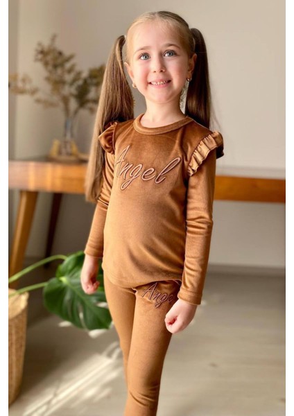 Kız Çocuk Omuzlarında Fırfır Detayı Angel Yazı Işlemeli Kadife Kahverengi Taytlı Takım