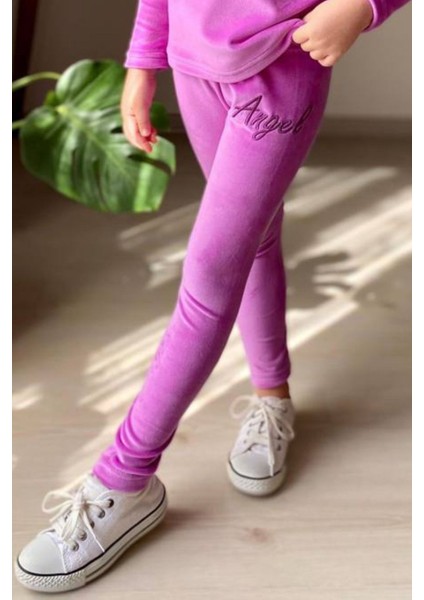 Kız Çocuk Omuzlarında Fırfır Detayı Angel Yazı Işlemeli Kadife Mor Taytlı Takım modelleri