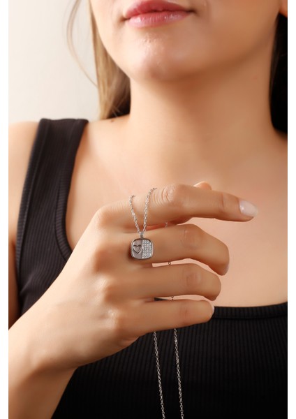 925 Ayar Gümüş,sedef Içerisinde Kalp ve Zirkon Taşlı Kolye