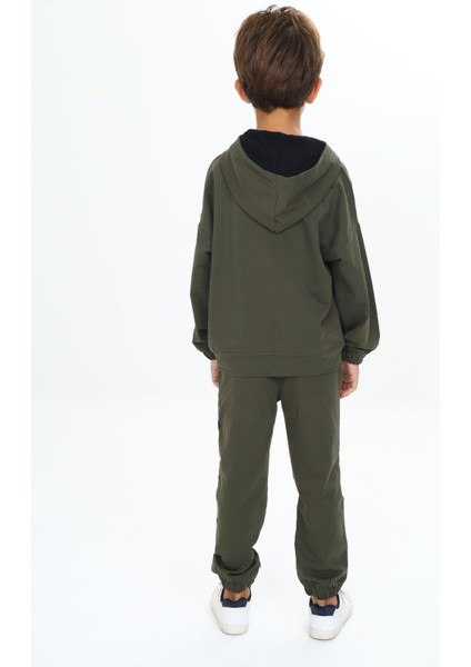 Erkek Çocuk Arma Detaylı Eşofman Takımı indirimleri