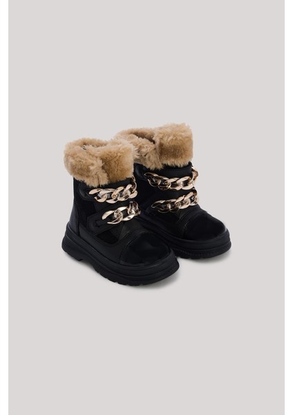 Kız Çocuk Siyah Bot modelleri