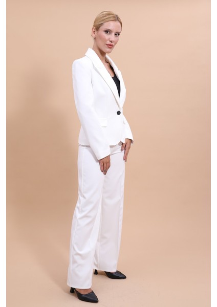 Yakalı Tek Düğmeli Ceket & Bol Paça Pantolon Takım-Beyaz fırsatları