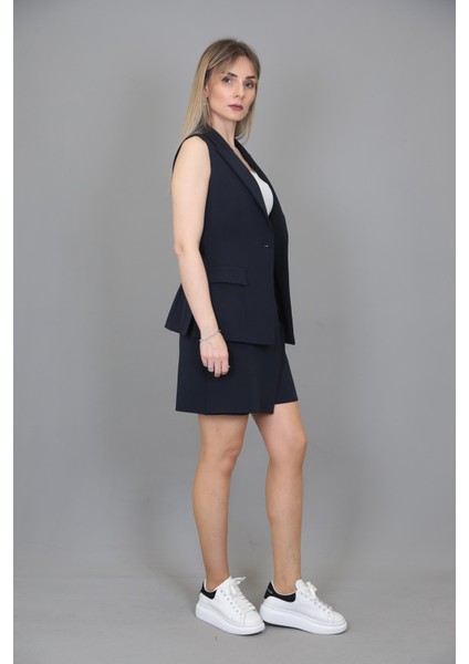 Kemerli Klasik Yelek & Ön Kapklı Etek Şort-Lacivert modelleri