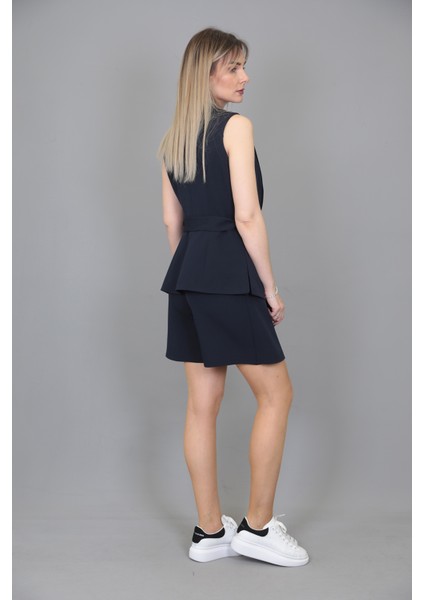 Kemerli Klasik Yelek & Ön Kapklı Etek Şort-Lacivert indirimleri