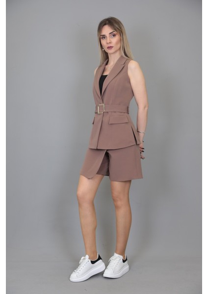 Kemerli Klasik Yelek & Ön Kapklı Etek Şort-Kahve modelleri