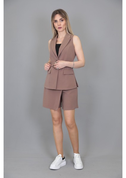 Kemerli Klasik Yelek & Ön Kapklı Etek Şort-Kahve indirimleri