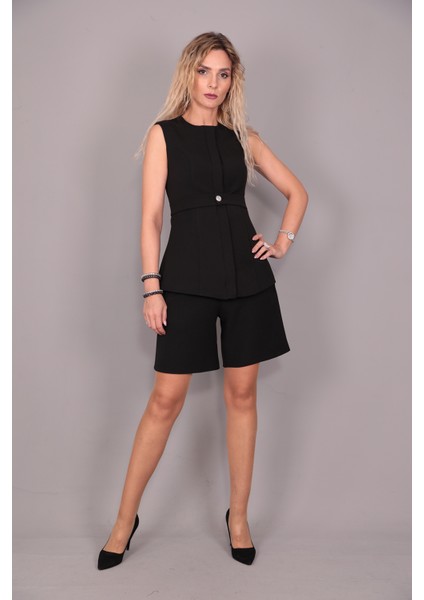 Kemerli Yelek & Tokalı Etek Şort-Siyah indirimleri