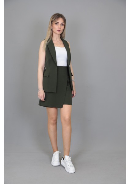 Kemerli Klasik Yelek & Ön Kapklı Etek Şort-Haki fırsatları