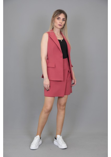 Kemerli Klasik Yelek & Ön Kapklı Etek Şort-Kiremit modelleri