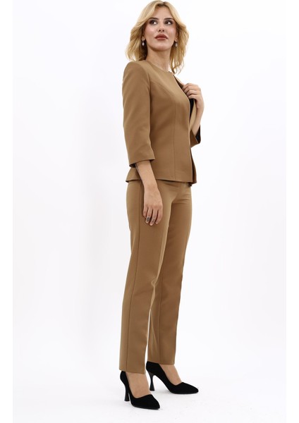 Oval Yaka Kısa Ceket & Boru Paça Pantolon Takım-Camel modelleri