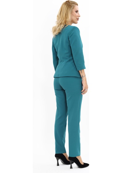 Sıfır Yaka Düz Kısa Ceket & Dar Paça Pantolon-Petrol fırsatları